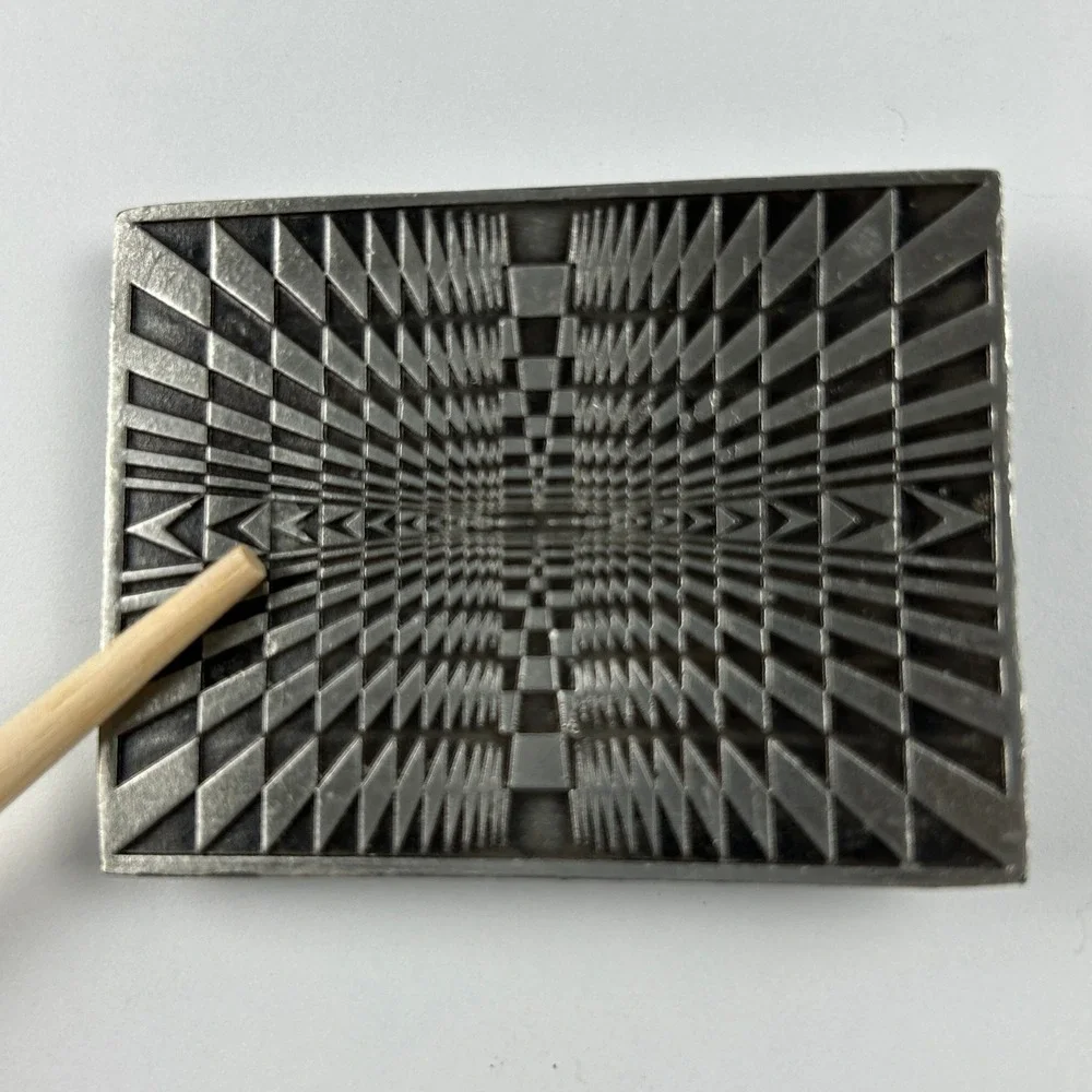 Vintage 1974 Bergamot Brass Works Op-Art‎ Geometric Maze Z-120 Belt Buckle